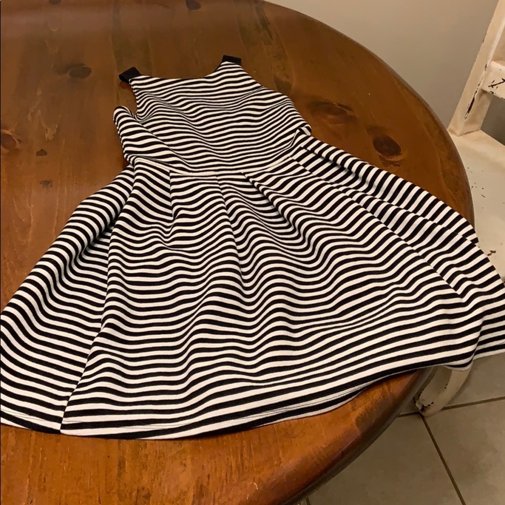Juniors So black and white striped dress - medium